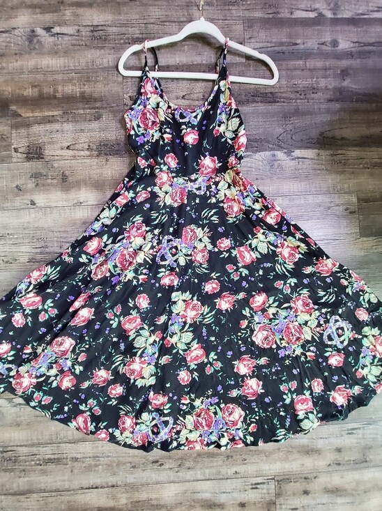 Reformation Dresses & Skirts - Reformation Black Floral Midi Dress with Pink Roses